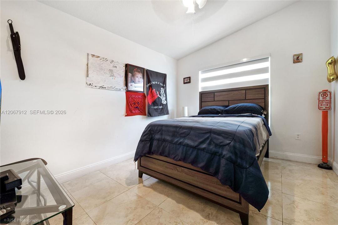 For Sale: $640,000 (3 beds, 2 baths, 1859 Square Feet)