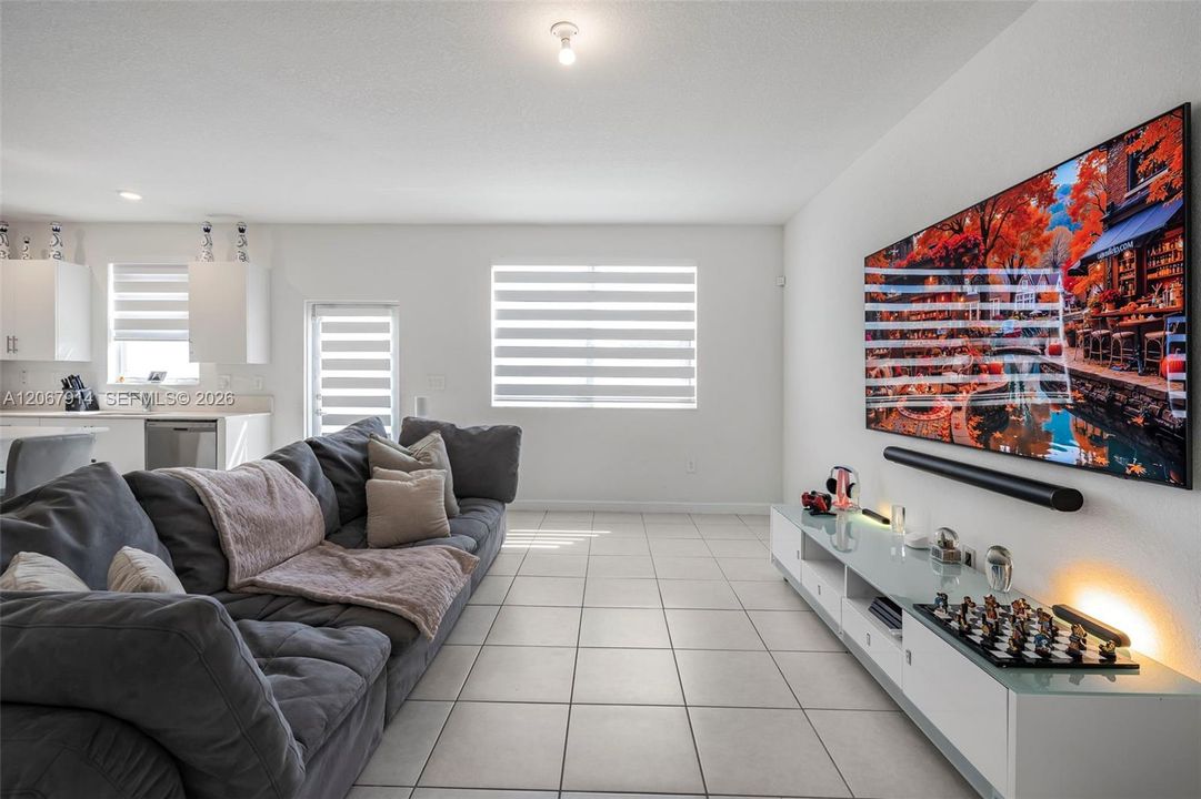 For Sale: $840,000 (5 beds, 3 baths, 3349 Square Feet)