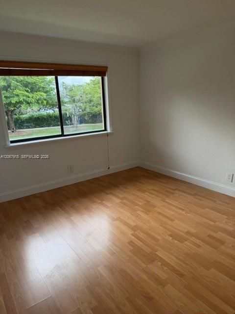 For Sale: $275,000 (2 beds, 2 baths, 1231 Square Feet)