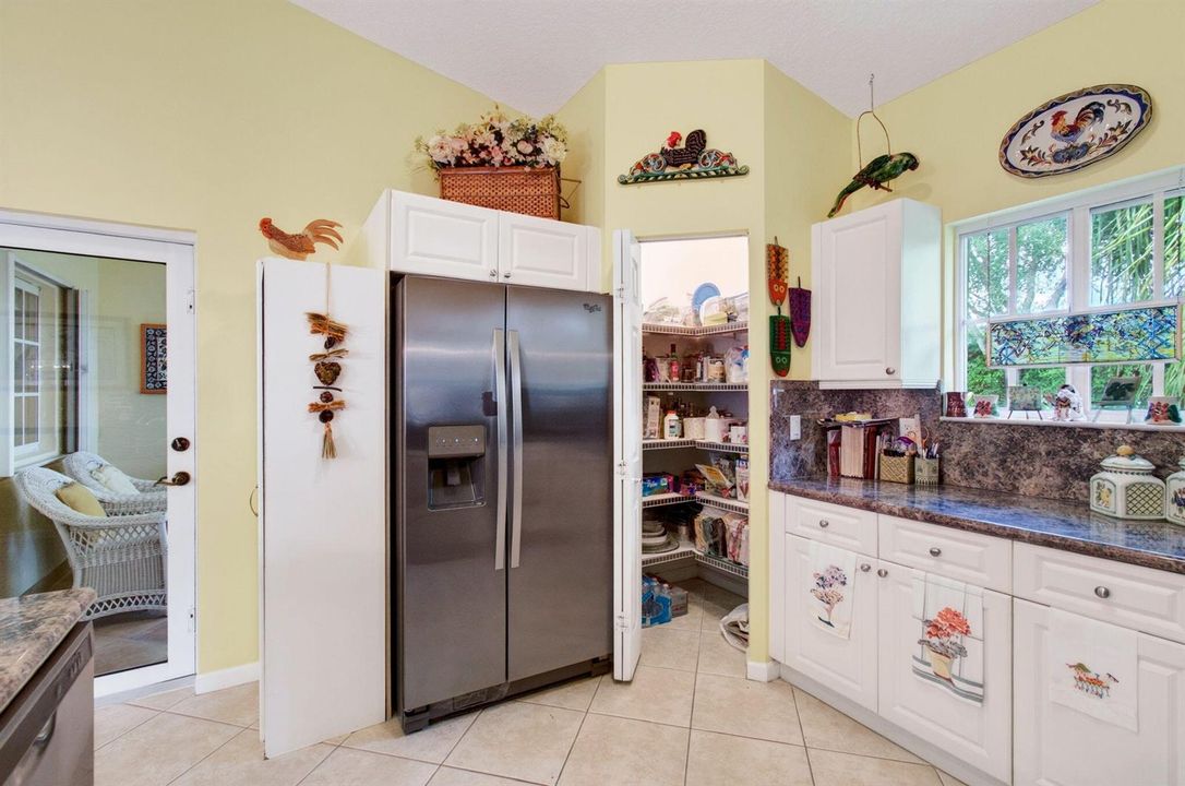 6k w pantry