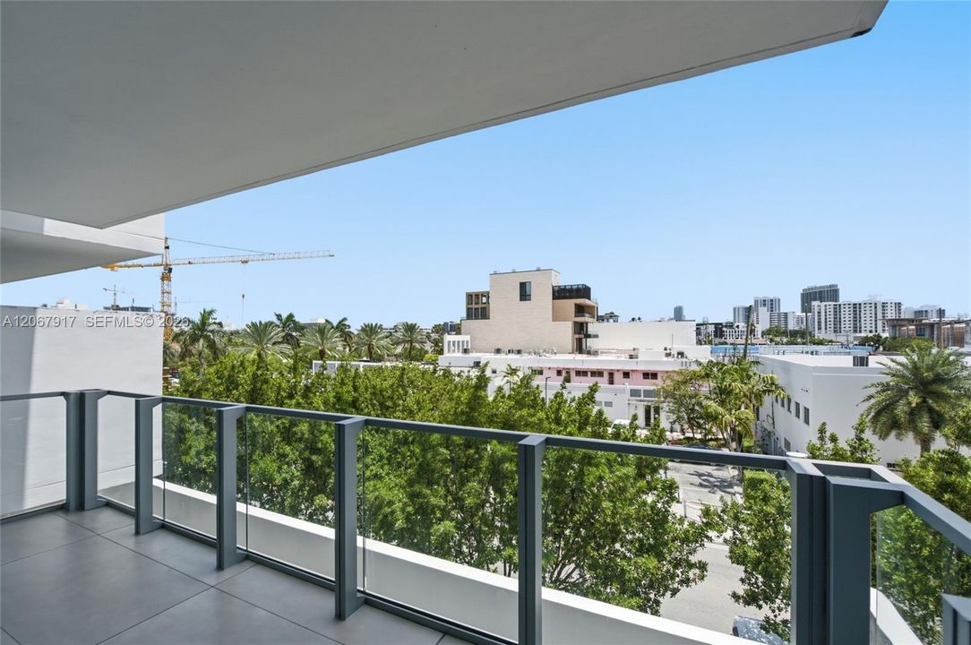 For Rent: $15,000 (3 beds, 2 baths, 1470 Square Feet)