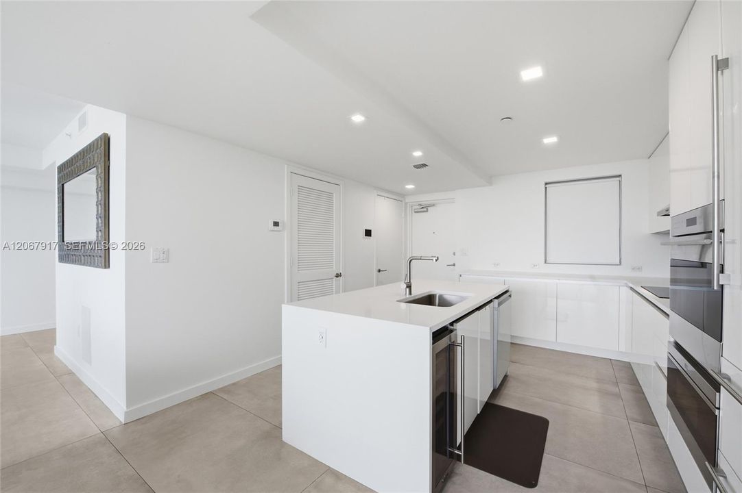 For Rent: $15,000 (3 beds, 2 baths, 1470 Square Feet)