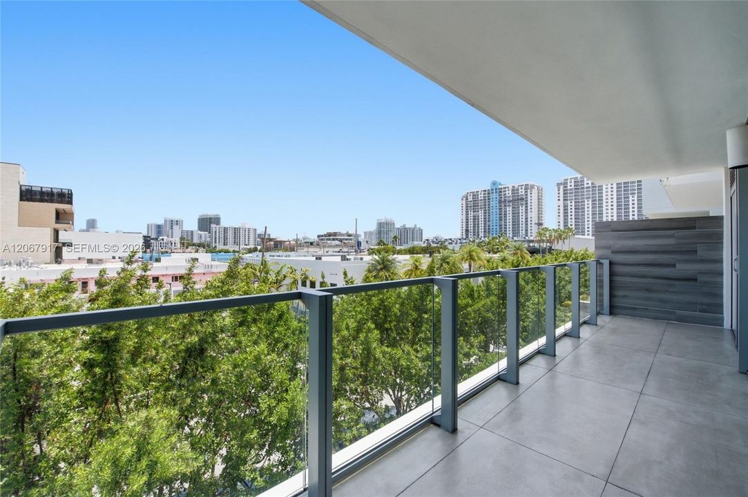 For Rent: $15,000 (3 beds, 2 baths, 1470 Square Feet)