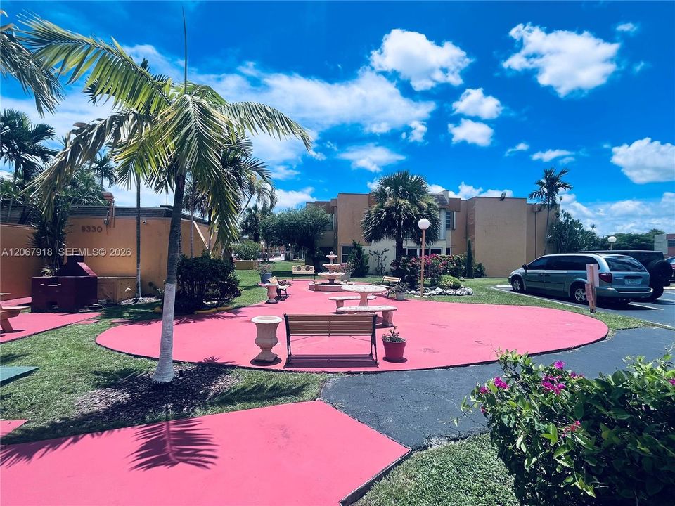 For Sale: $239,900 (1 beds, 1 baths, 614 Square Feet)