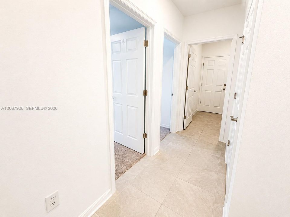For Rent: $2,800 (4 beds, 2 baths, 2110 Square Feet)