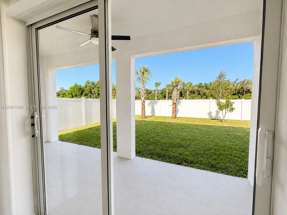 For Rent: $2,800 (4 beds, 2 baths, 2110 Square Feet)
