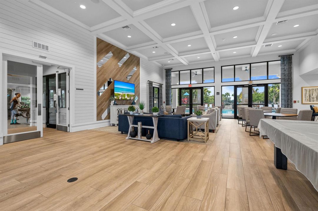CLUBHOUSE