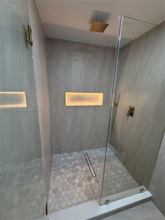 For Sale: $529,900 (2 beds, 2 baths, 1115 Square Feet)