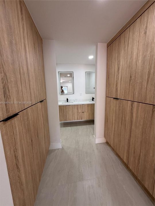 For Sale: $529,900 (2 beds, 2 baths, 1115 Square Feet)