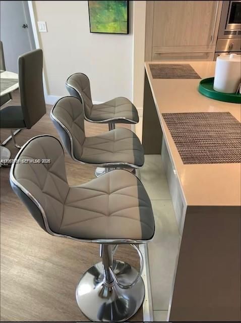 На продажу: $939,000 (2 спален, 2 ванн, 1129 Квадратных фут)