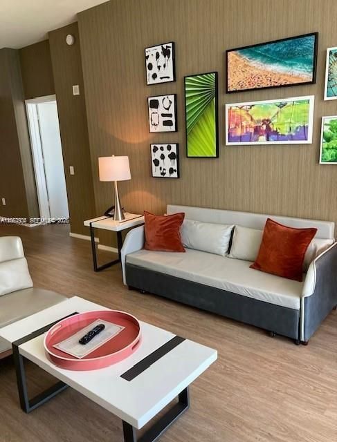 На продажу: $939,000 (2 спален, 2 ванн, 1129 Квадратных фут)