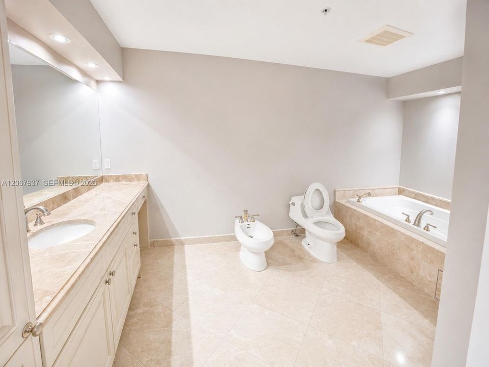 For Sale: $1,525,000 (3 beds, 3 baths, 2801 Square Feet)