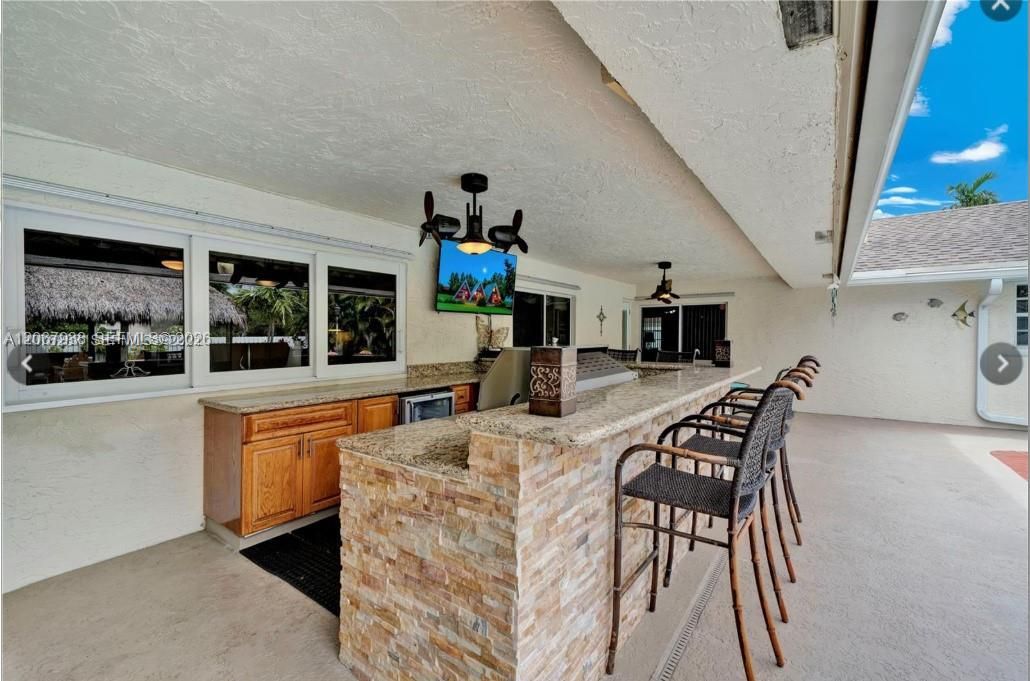For Sale: $995,000 (4 beds, 2 baths, 3004 Square Feet)