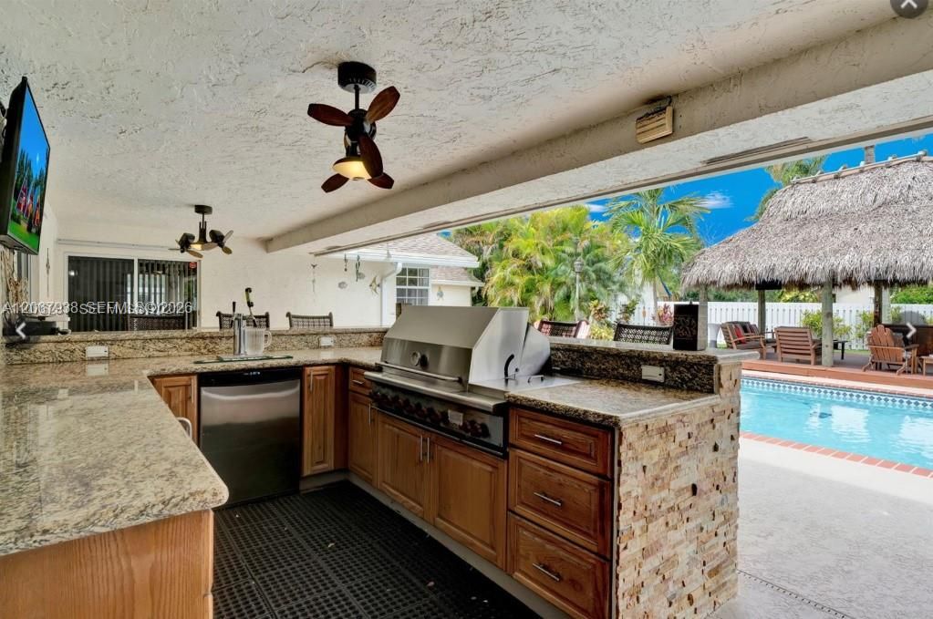 For Sale: $995,000 (4 beds, 2 baths, 3004 Square Feet)
