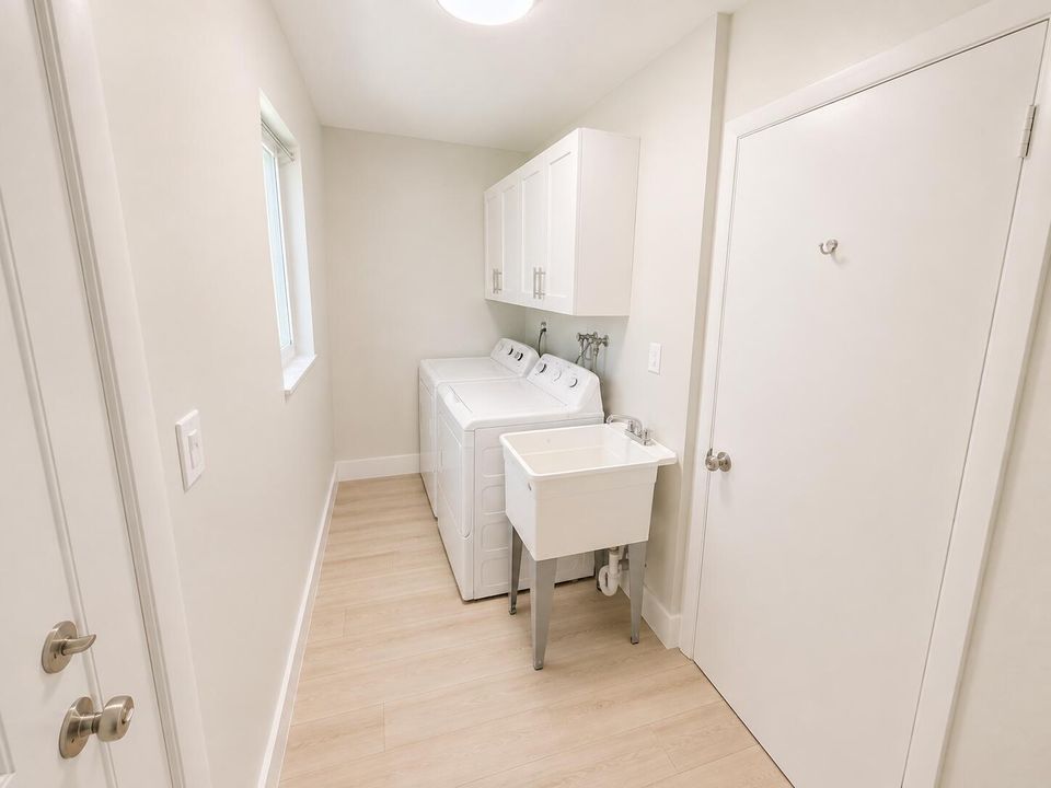 1232 Cabana Road 1