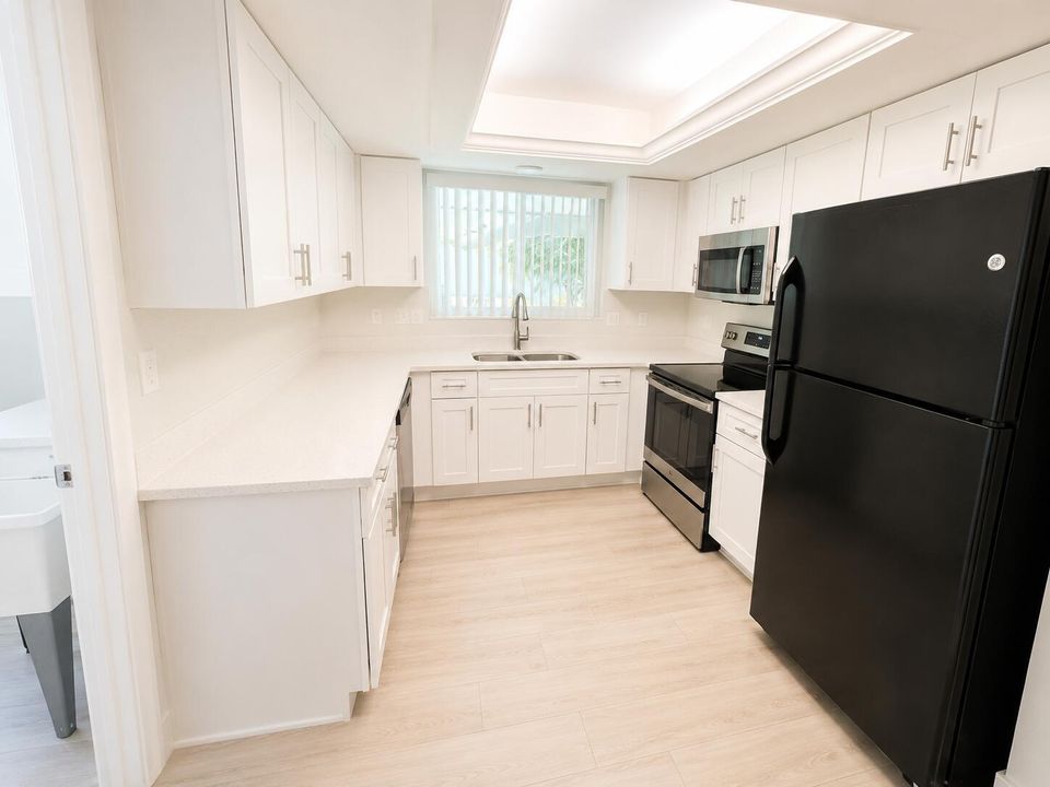 1232 Cabana Road 1