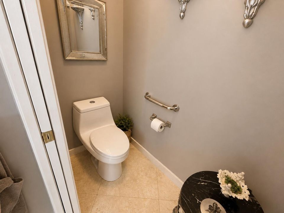 Commode 1