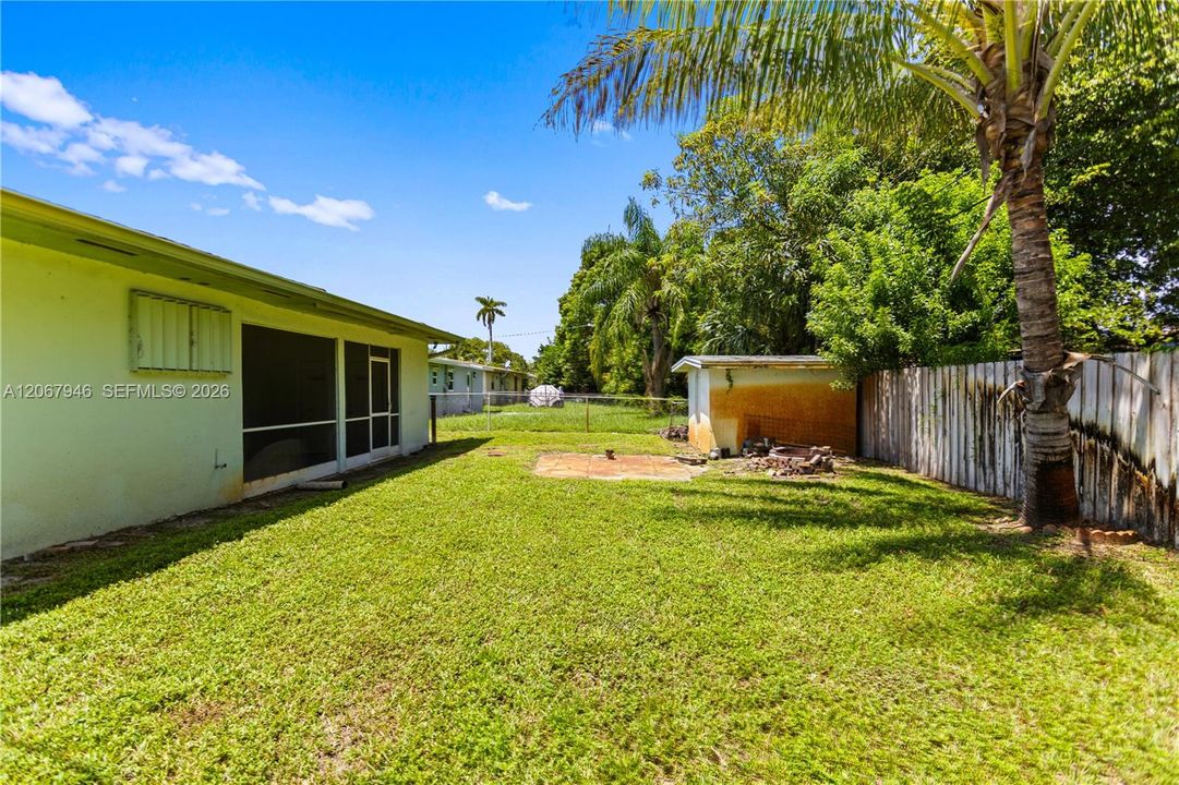 En Venta: $405,000 (3 camas, 2 baños, 1168 Pies cuadrados)