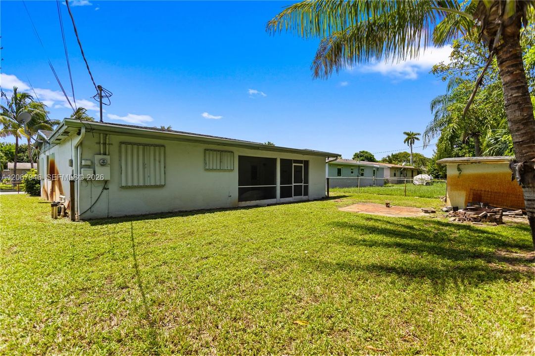 En Venta: $405,000 (3 camas, 2 baños, 1168 Pies cuadrados)