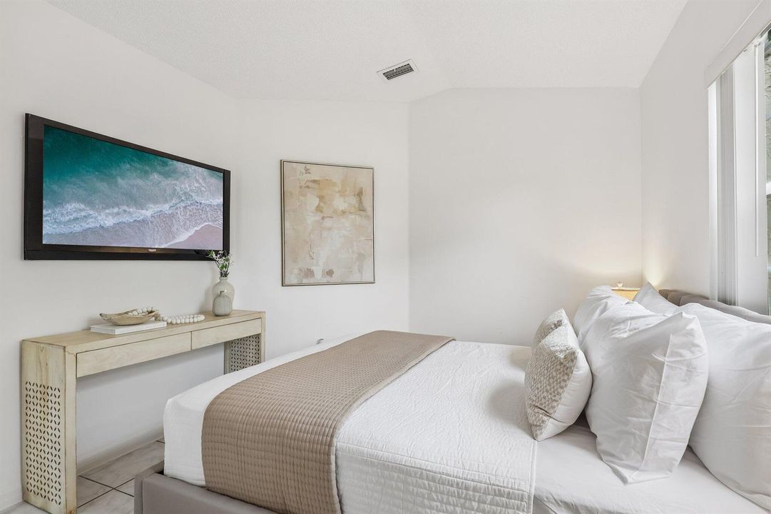 Guest Bedroom 1