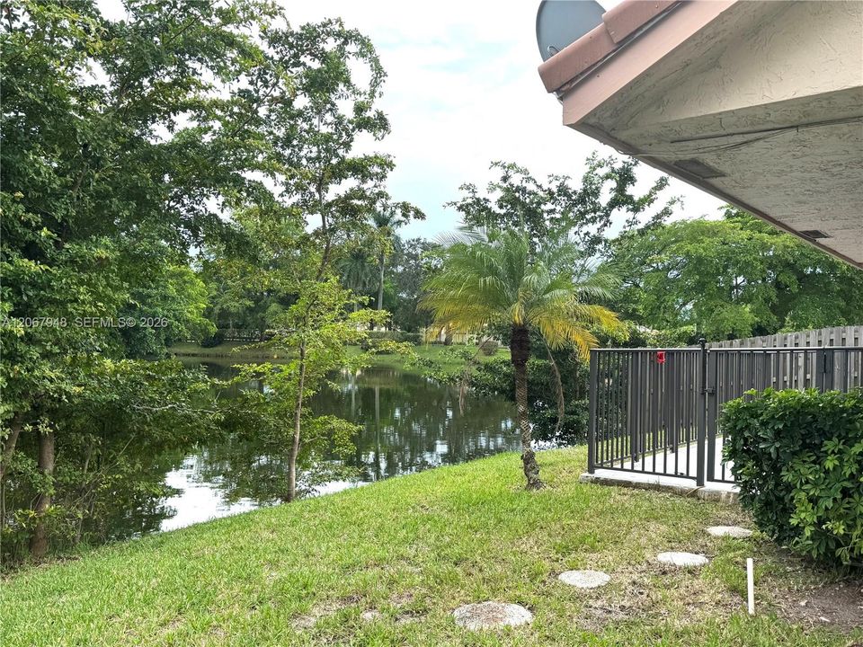 For Rent: $4,200 (4 beds, 2 baths, 2350 Square Feet)