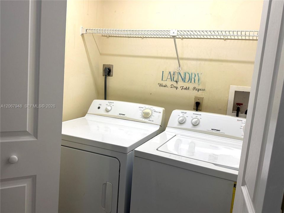 For Rent: $4,200 (4 beds, 2 baths, 2350 Square Feet)