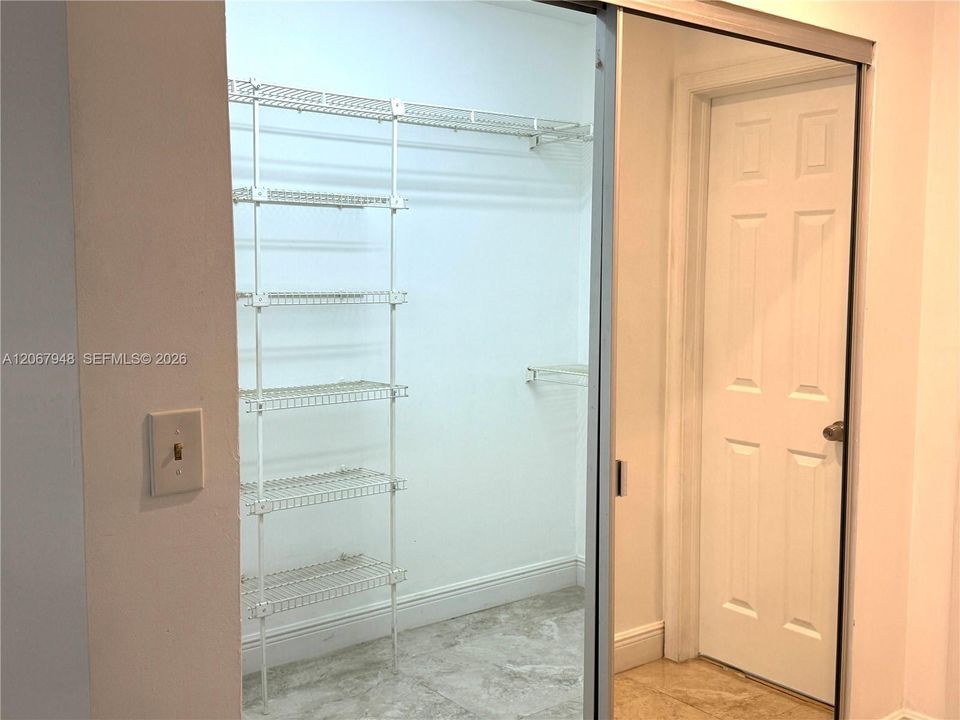 For Rent: $4,200 (4 beds, 2 baths, 2350 Square Feet)