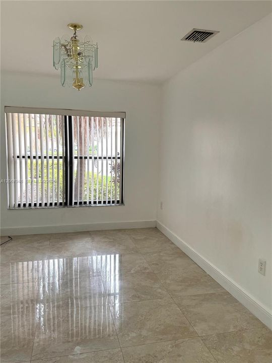 For Rent: $4,200 (4 beds, 2 baths, 2350 Square Feet)