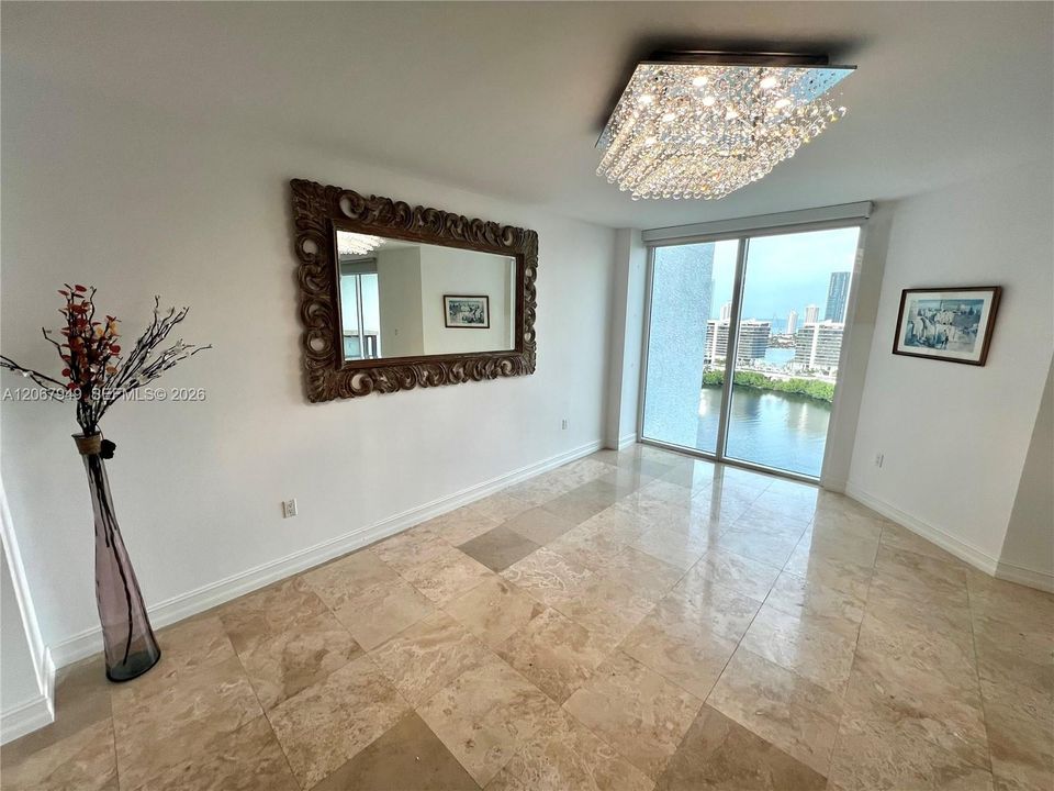 В аренду: $9,500 (2 спален, 2 ванн, 2970 Квадратных фут)