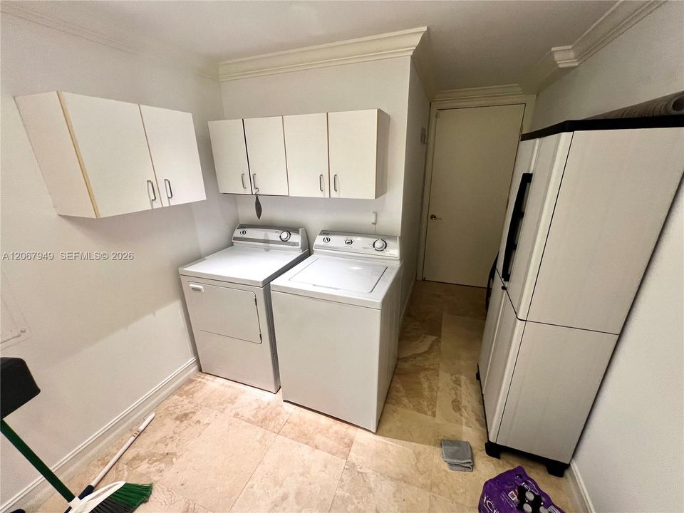 В аренду: $9,500 (2 спален, 2 ванн, 2970 Квадратных фут)