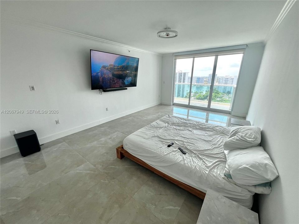 В аренду: $9,500 (2 спален, 2 ванн, 2970 Квадратных фут)