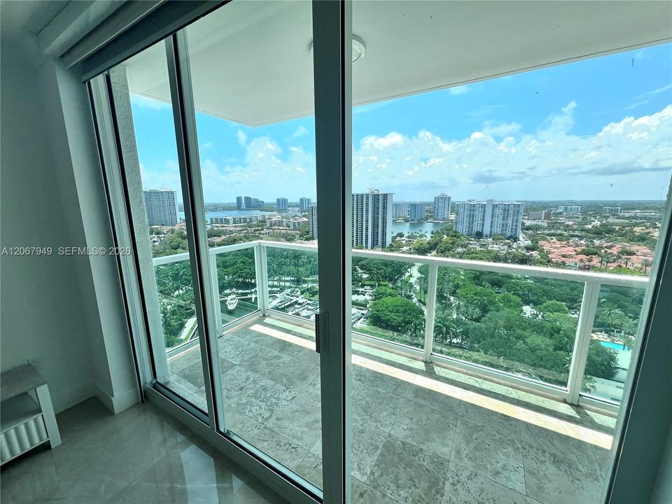 В аренду: $9,500 (2 спален, 2 ванн, 2970 Квадратных фут)