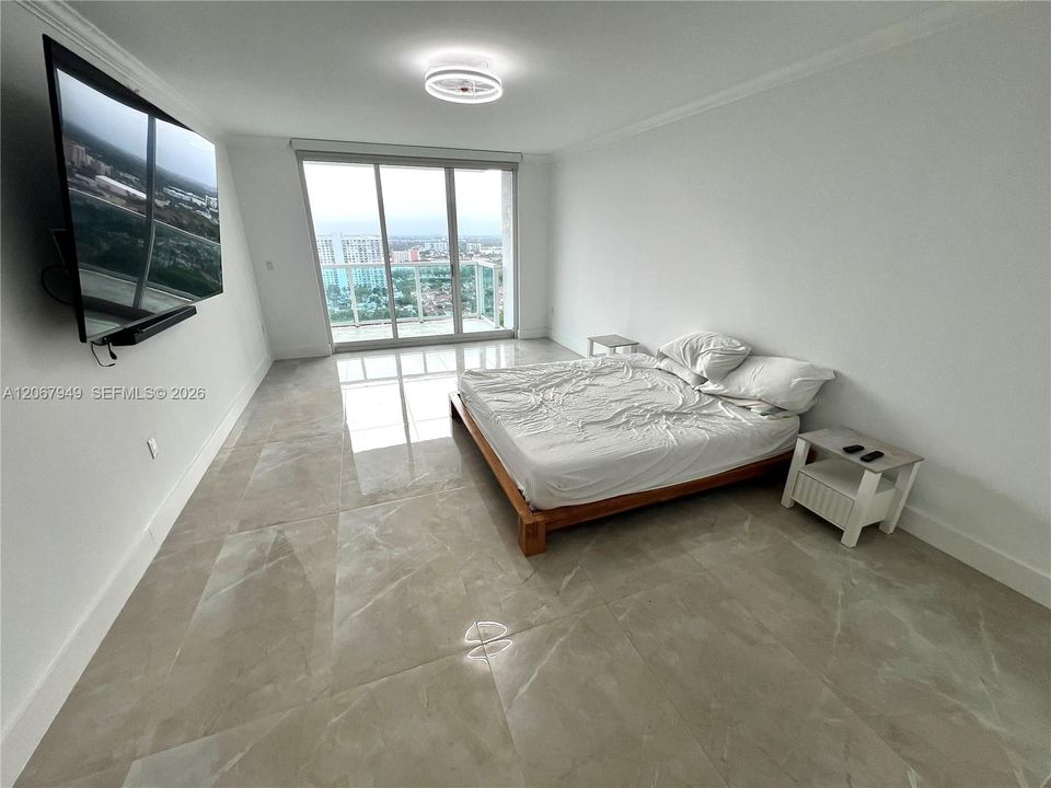 В аренду: $9,500 (2 спален, 2 ванн, 2970 Квадратных фут)