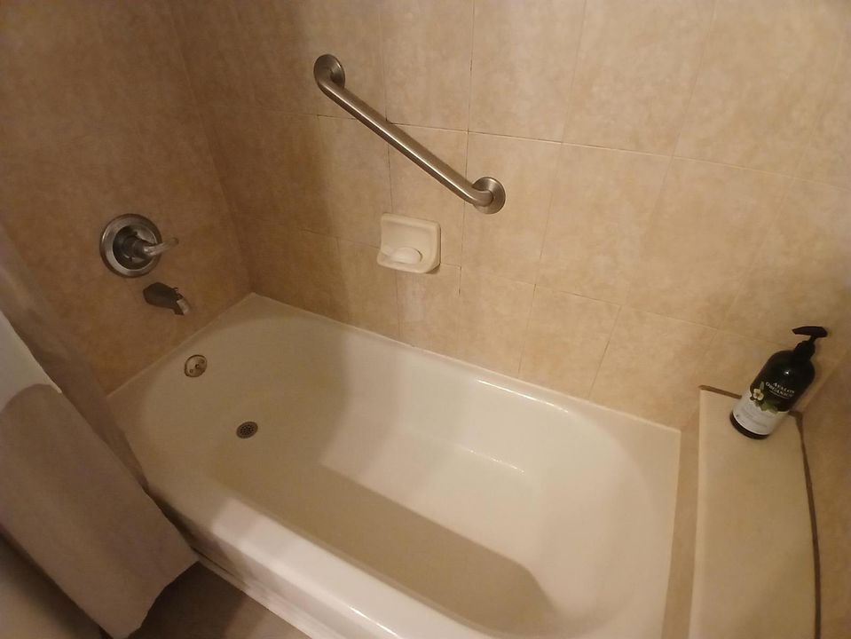 Bathtub & Shower