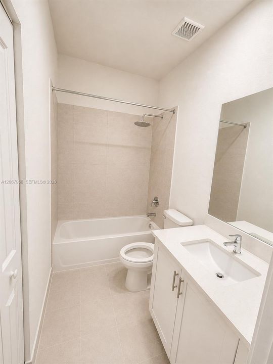 For Rent: $3,200 (3 beds, 2 baths, 1520 Square Feet)