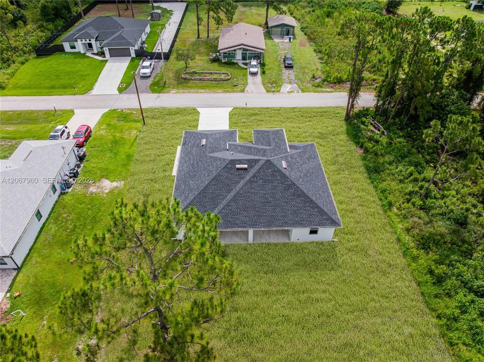For Sale: $409,900 (3 beds, 2 baths, 1800 Square Feet)