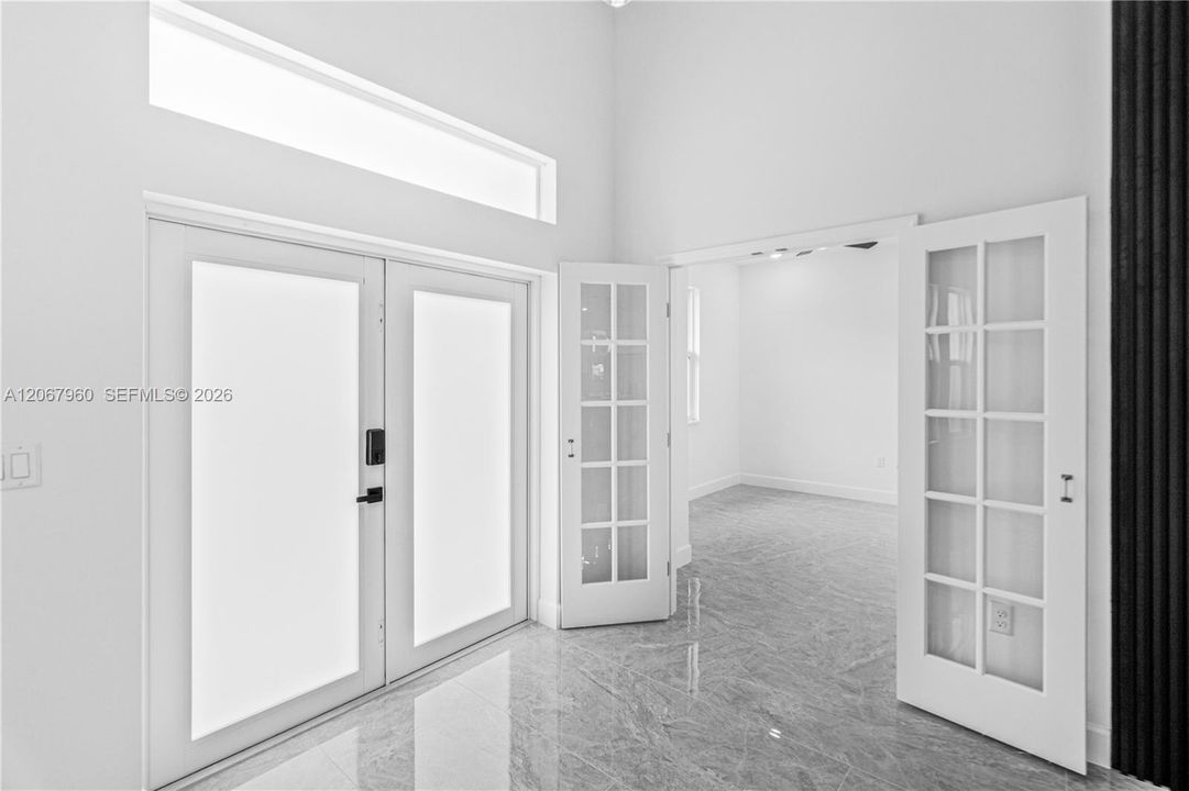 For Sale: $409,900 (3 beds, 2 baths, 1800 Square Feet)