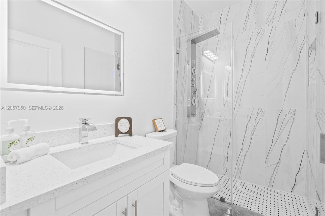 For Sale: $409,900 (3 beds, 2 baths, 1800 Square Feet)