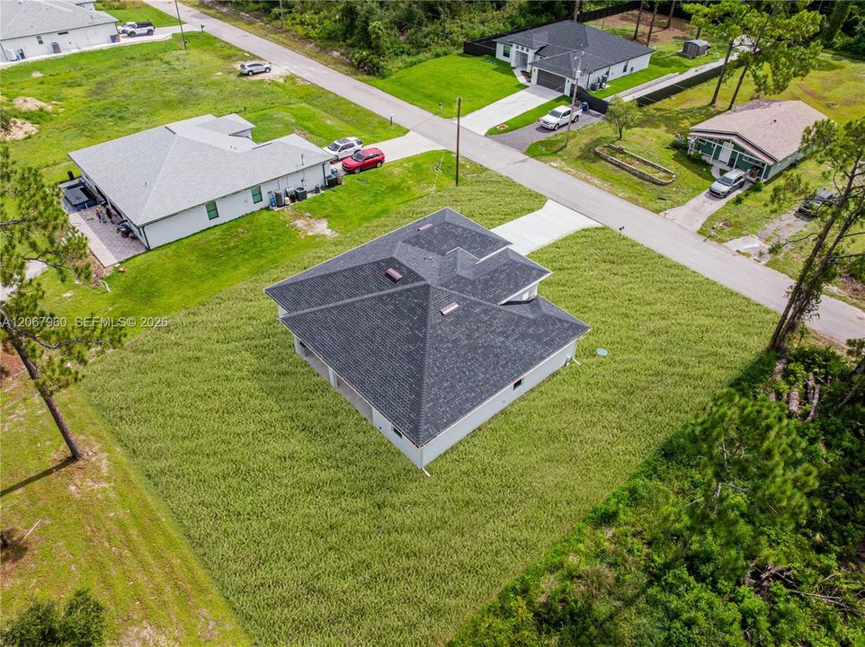 For Sale: $409,900 (3 beds, 2 baths, 1800 Square Feet)
