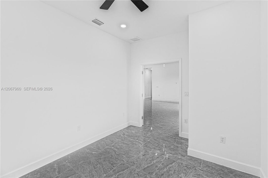 For Sale: $409,900 (3 beds, 2 baths, 1800 Square Feet)