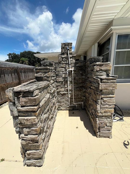 Pool - Shower