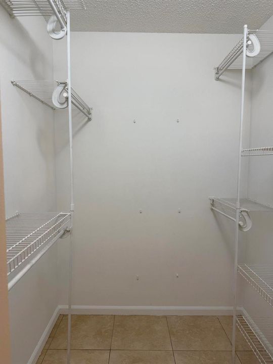 Walkin Closet