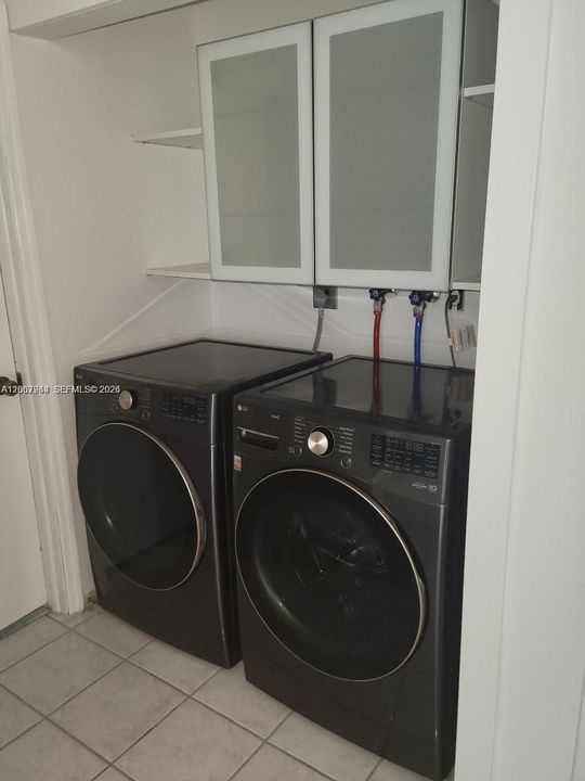 В аренду: $3,850 (4 спален, 2 ванн, 1793 Квадратных фут)
