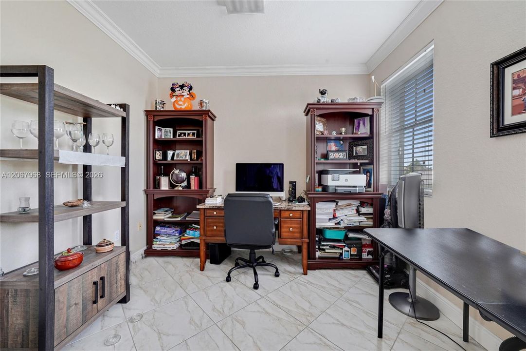 For Sale: $920,000 (4 beds, 2 baths, 2372 Square Feet)
