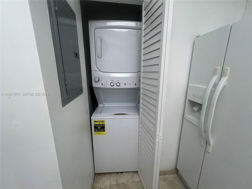 В аренду: $3,550 (1 спален, 1 ванн, 780 Квадратных фут)