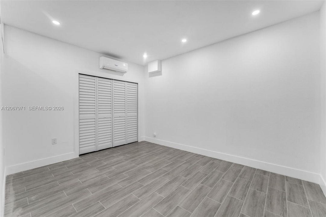 For Rent: $1,500 (1 beds, 1 baths, 500 Square Feet)