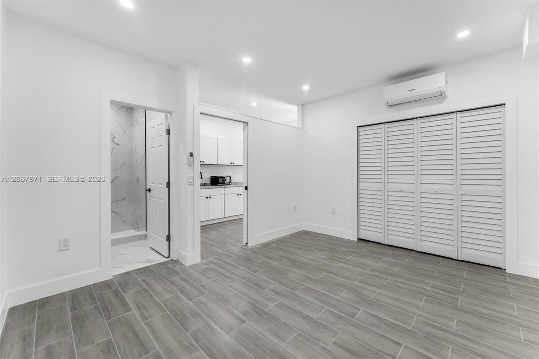 For Rent: $1,500 (1 beds, 1 baths, 500 Square Feet)