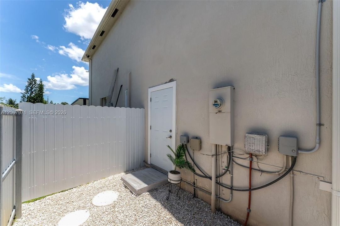 For Rent: $1,500 (1 beds, 1 baths, 500 Square Feet)
