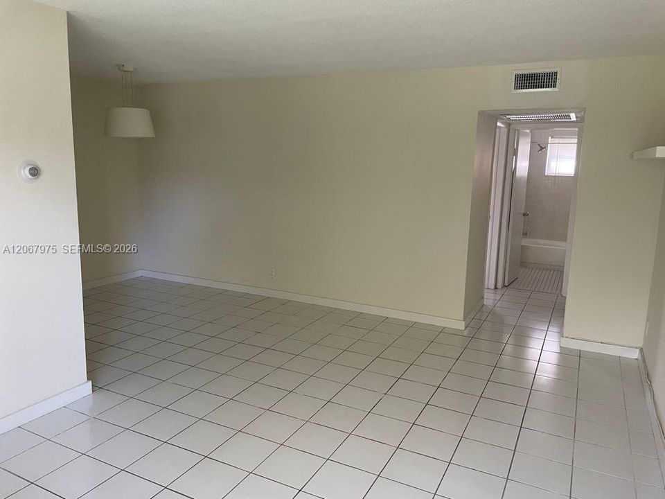 En Venta: $159,500 (1 camas, 1 baños, 640 Pies cuadrados)