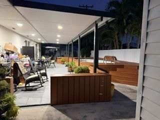 For Sale: $675,000 (5 beds, 2 baths, 1903 Square Feet)